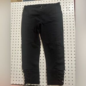 Athleta leggings women’s size small black good condition knee length